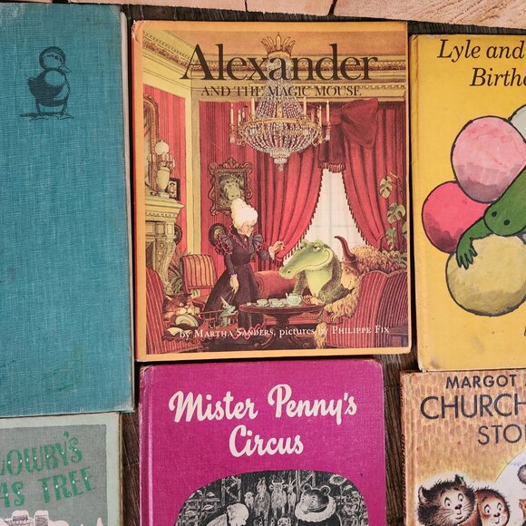 Vintage Weekly Readers Children books hardback  total 8 - Picture 4 of 16